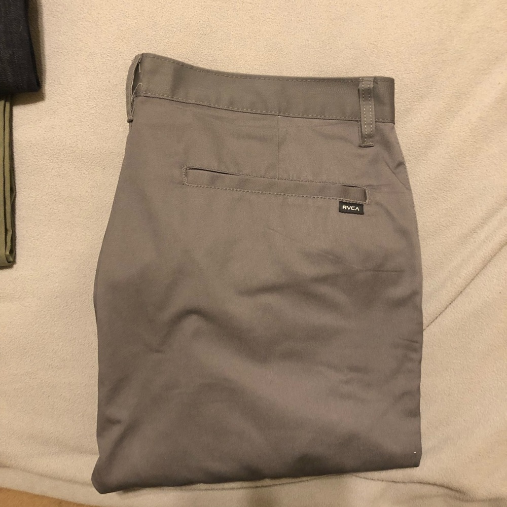 RVCA Weekender Chino Pants size 36x32 LIKE NEW
